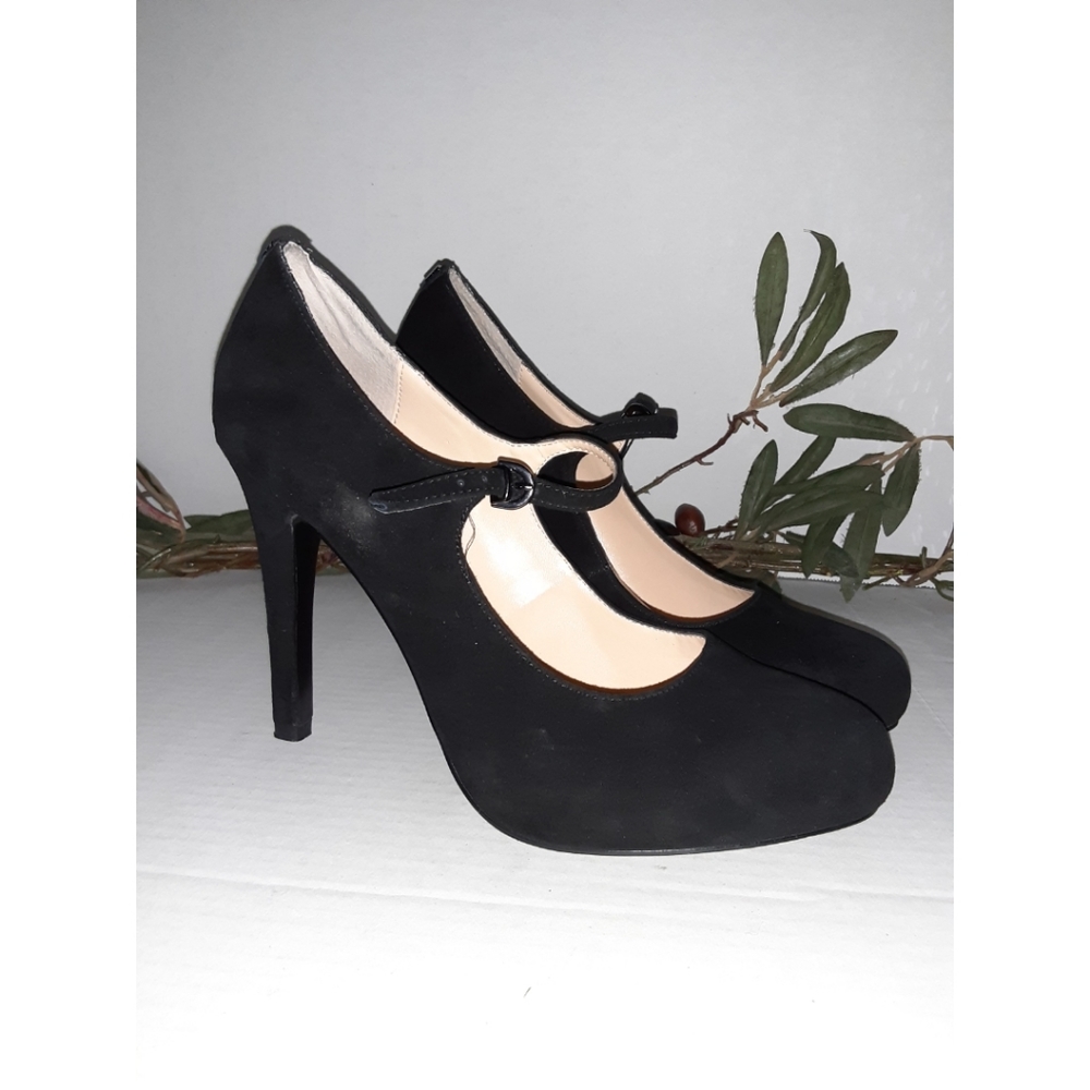 Guess Roses Black Suede Mary Jane Heels